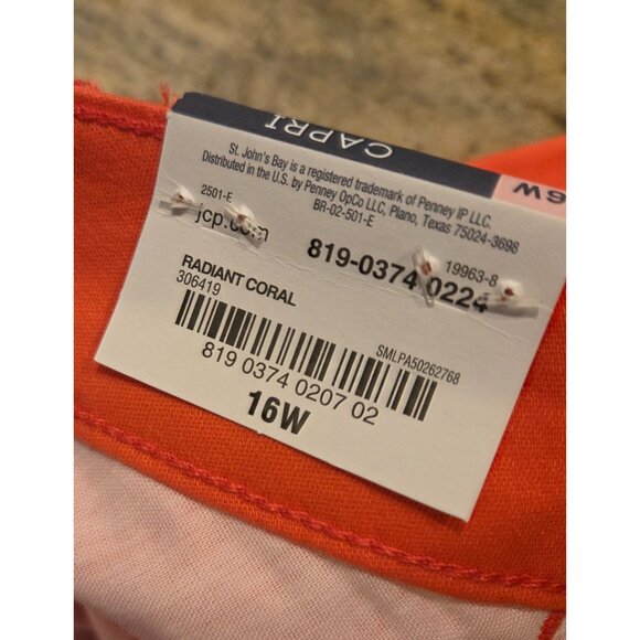 ~NWT~ST JOHNS BAY Size 16 Mid-Rise  Secretly Slender CAPRI PANTS - Coral 38x19 - Picture 11 of 15
